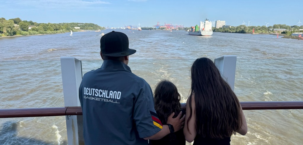 Einschiffung, Planschen, Fotoshootings & Traditionelles im French Kiss